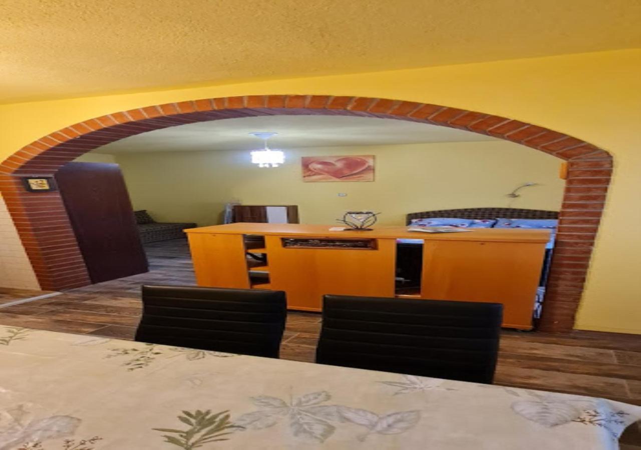 Oazis Apartman Harkany Exterior photo